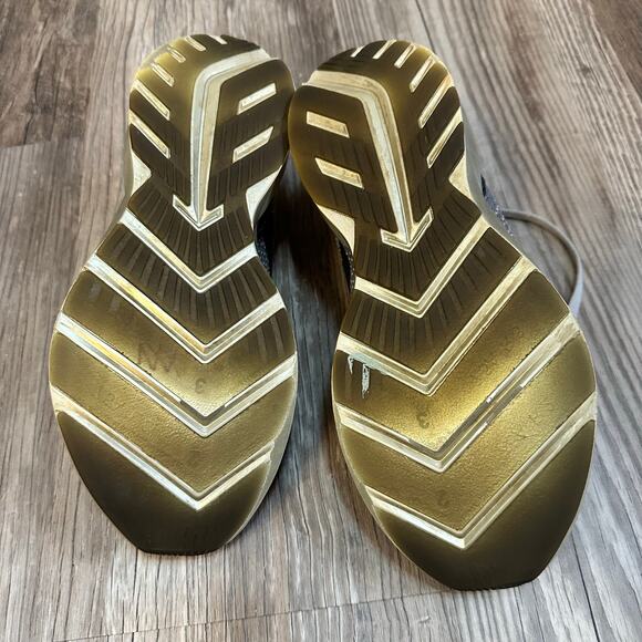 Brooks Womens Levitate 2 Gray Black Running Shoes Sneakers Size 9‎ M 1202791B060 - Picture 8 of 10